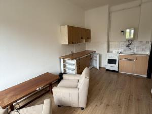 Pronájem bytu 2+1, Vsetín, Na Kamencoch, 80 m2