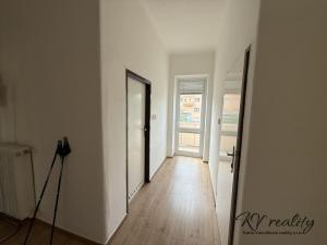Pronájem bytu 2+1, Vsetín, Na Kamencoch, 80 m2