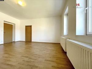 Pronájem bytu 3+1, Bystřice, Kostelní, 79 m2