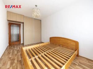 Pronájem bytu 3+1, Praha - Podolí, Jeremenkova, 80 m2