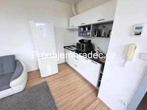 Pronájem bytu 1+kk, Hradec Králové, Na Pastvinách, 35 m2