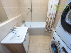 Prodej bytu 3+kk, Praha, Wiesenthalova, 80 m2