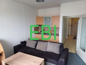 Pronájem bytu 1+kk, Praha, Batelovská, 27 m2