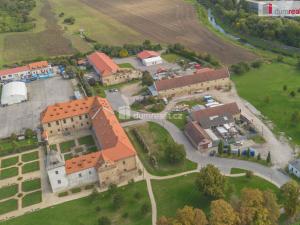 Prodej činžovního domu, Králův Dvůr, 5. května, 360 m2