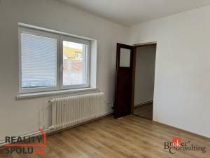 Pronájem rodinného domu, Chrást, nám. Čsl. legií, 107 m2