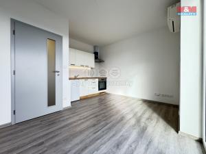 Pronájem bytu 2+kk, Chlumec nad Cidlinou - Chlumec nad Cidlinou IV, Mládežnická, 45 m2