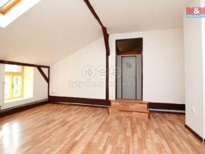 Pronájem bytu 1+1, Trutnov - Střední Předměstí, Novodvorská, 37 m2