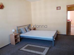 Pronájem bytu 2+kk, Praha, Na žertvách, 50 m2