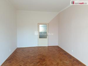 Pronájem bytu 3+1, Praha - Žižkov, Jeseniova, 85 m2