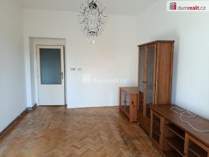 Pronájem bytu 3+1, Praha - Žižkov, Jeseniova, 85 m2