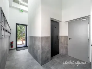 Pronájem bytu 2+kk, Praha - Kyje, Za černým mostem, 58 m2