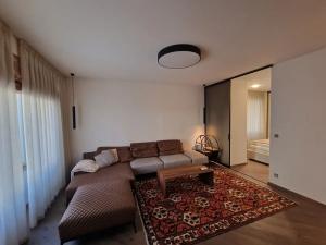 Prodej bytu 2+kk, Praha - Malá Strana, Hellichova, 57 m2