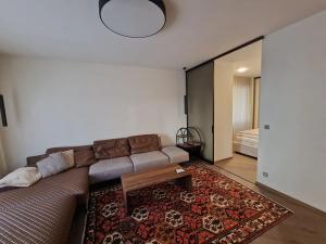Prodej bytu 2+kk, Praha - Malá Strana, Hellichova, 57 m2
