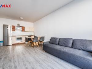 Pronájem bytu 2+kk, Praha - Vysočany, Pod Harfou, 46 m2