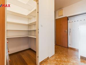 Pronájem bytu 2+kk, Praha - Vysočany, Pod Harfou, 46 m2