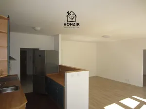 Pronájem bytu 2+kk, Praha - Jinonice, U kříže, 57 m2