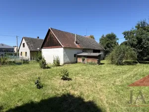 Prodej podílu 3/4 rodinného domu, Žihobce, 85 m2