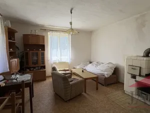 Prodej podílu 3/4 rodinného domu, Žihobce, 85 m2