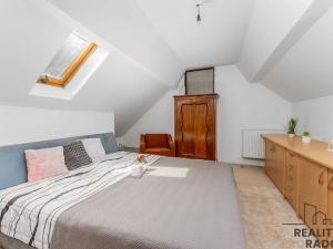 Prodej rodinného domu, Žďárec, 360 m2