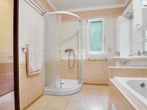 Prodej rodinného domu, Česká Lípa - Žizníkov, 235 m2
