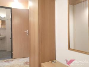 Pronájem bytu 3+kk, Milovice - Mladá, Komenského, 45 m2