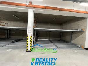 Pronájem garážového stání, Brno, Křepelčí, 13 m2