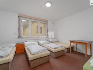 Prodej činžovního domu, Zlín - Louky, Růžová, 600 m2