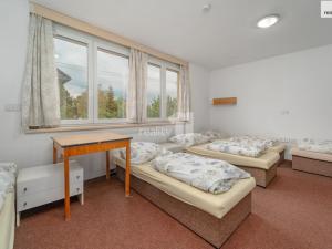 Prodej činžovního domu, Zlín - Louky, Růžová, 600 m2