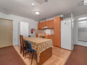 Prodej činžovního domu, Zlín - Louky, Růžová, 600 m2