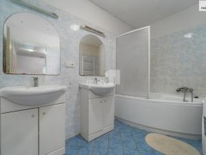 Prodej činžovního domu, Zlín - Louky, Růžová, 600 m2