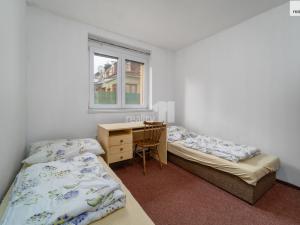 Prodej činžovního domu, Zlín - Louky, Růžová, 600 m2