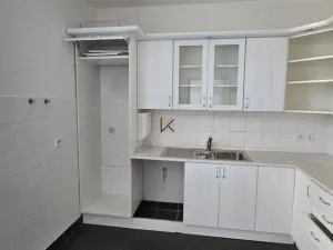 Pronájem kanceláře, Nupaky, okres praha-východ, 322 m2