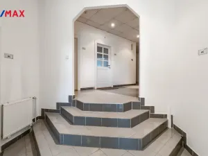 Pronájem kanceláře, Praha - Nusle, Hvězdova, 82 m2