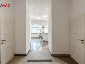 Pronájem kanceláře, Praha - Nusle, Hvězdova, 82 m2