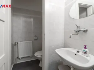 Pronájem kanceláře, Praha - Nusle, Hvězdova, 82 m2