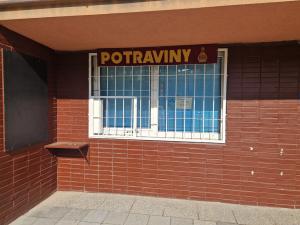 Pronájem obchodního prostoru, Ostrava - Moravská Ostrava, Ahepjukova, 20 m2