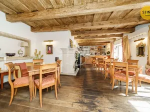 Prodej ubytování, Štramberk, Náměstí, 2230 m2