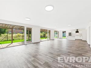 Pronájem rodinného domu, Líbeznice, Jižní, 320 m2