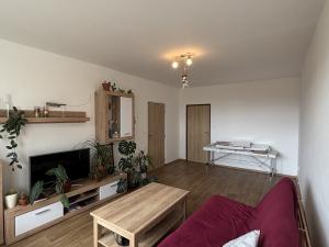 Pronájem bytu 4+1, Ostroměř, Zahradní, 92 m2