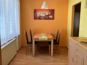 Pronájem bytu 4+1, Hořice, Šalounova, 73 m2