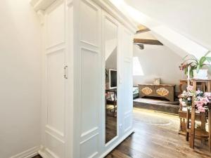 Pronájem bytu 2+kk, Praha - Hradčany, Nový Svět, 68 m2