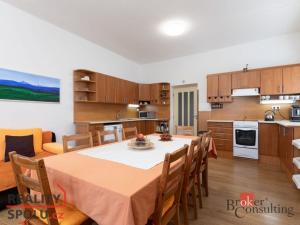 Prodej ubytování, Bruntál, I. Olbrachta, 211 m2