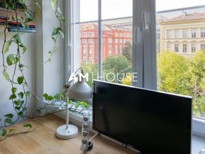 Pronájem bytu 2+kk, Praha - Holešovice, Osadní, 62 m2