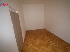 Pronájem bytu 1+1, Písek - Vnitřní Město, Chelčického, 31 m2