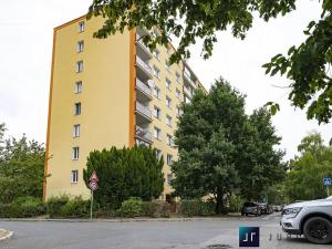 Prodej bytu 2+1, Praha - Kamýk, Zárubova, 61 m2