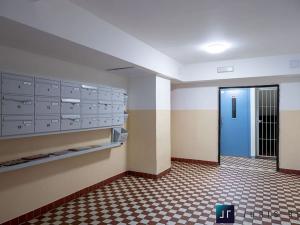 Prodej bytu 2+1, Praha - Kamýk, Zárubova, 61 m2