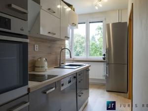 Prodej bytu 2+1, Praha - Kamýk, Zárubova, 61 m2