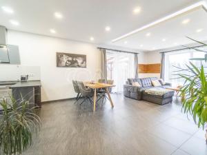 Prodej rodinného domu, Rožmitál pod Třemšínem - Zalány, 180 m2