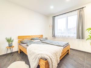 Prodej rodinného domu, Rožmitál pod Třemšínem - Zalány, 180 m2