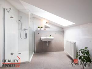 Prodej bytu 4+kk, Praha - Hrdlořezy, Českobrodská, 93 m2